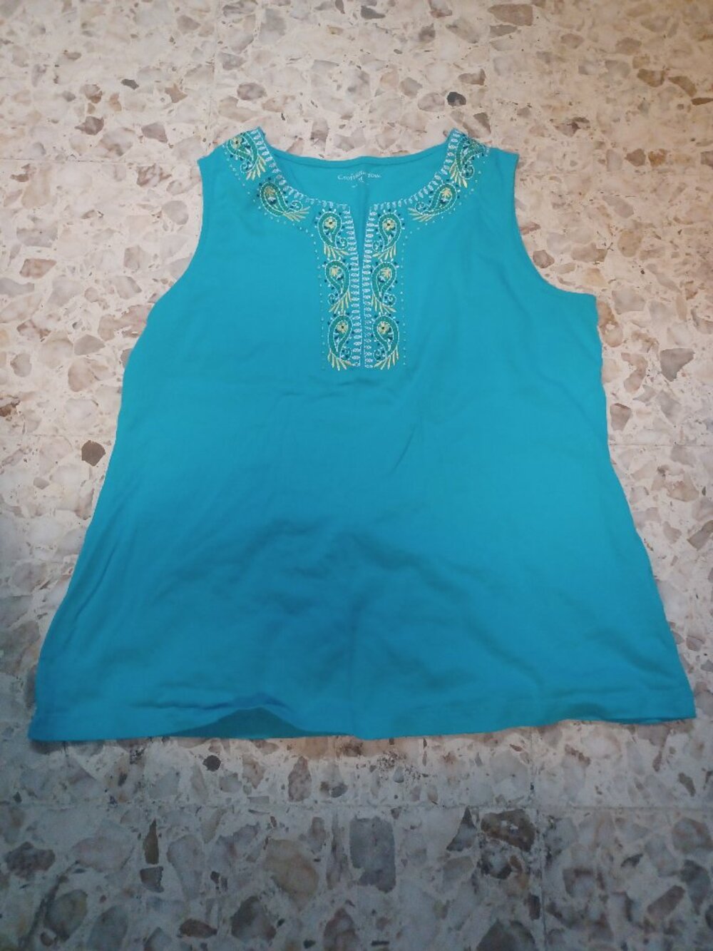 Croft & Barrow Women's Tank M Bright Blue with Embroidery V-Neck
